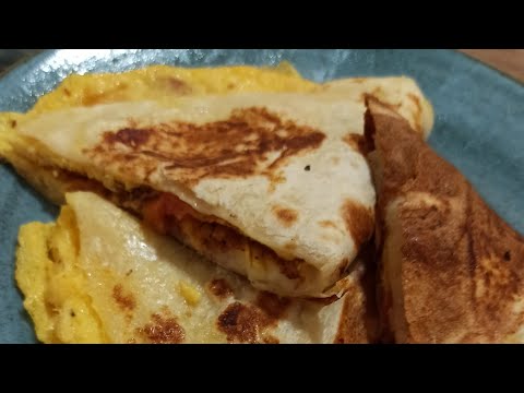 Video: Idea Para Un Buen Desayuno: Hacer Una Tortilla Rellena