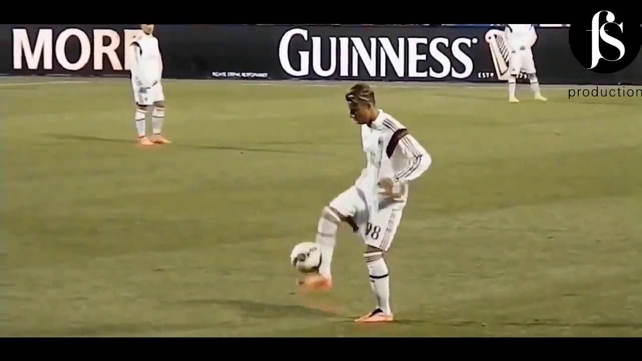 football goals and skills YouTube