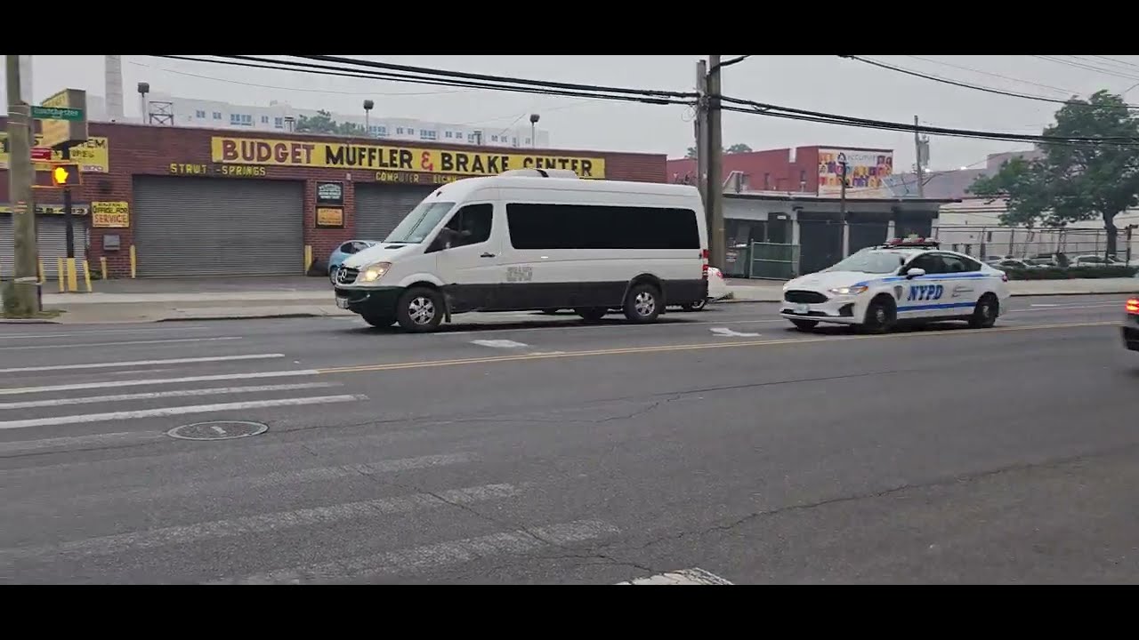 NYPD 49TH PCT Responding With A Malfunctioning Lights and Sirens System