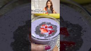 Trying Mrunal Takur‘S smoothie✨#foodvideo #smoothies #healthysmoothierecipes