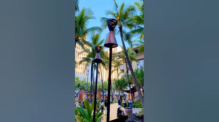 Hula at Royal Hawaiian Center #shorts #huladance #hula #hawaii #waikiki #honolulu #travel