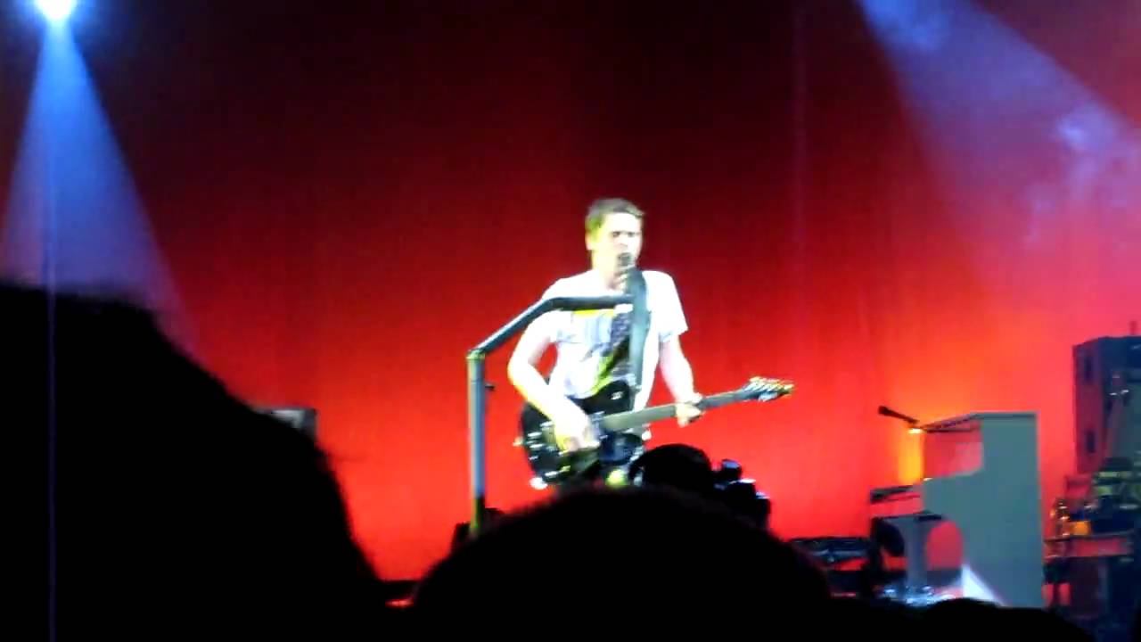 Muse - Uprising - Oracle Arena Oakland CA Dec 2009