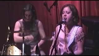Sleater-Kinney: Live  9/15/00  Southgate House,  Newport, KY  (Complete Show)