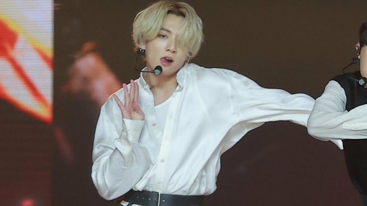 BTS Jungkook's Iconic Blonde Hair Moments - wide 8