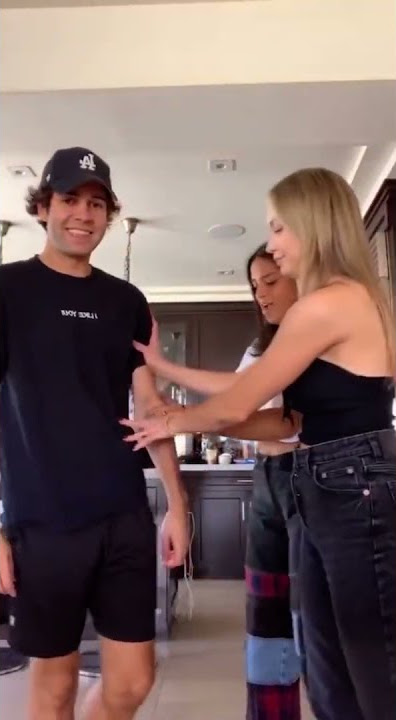 Taylor and Ella Twerk