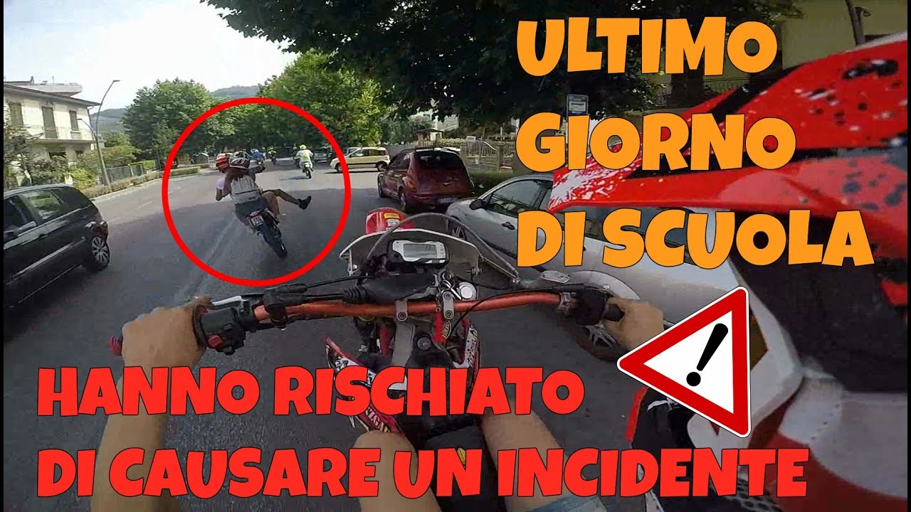 ULTIMO GIORNO DI SCUOLA TRA IMPENNATE E GAVETTONI || RISCHIO UN INCIDENTE