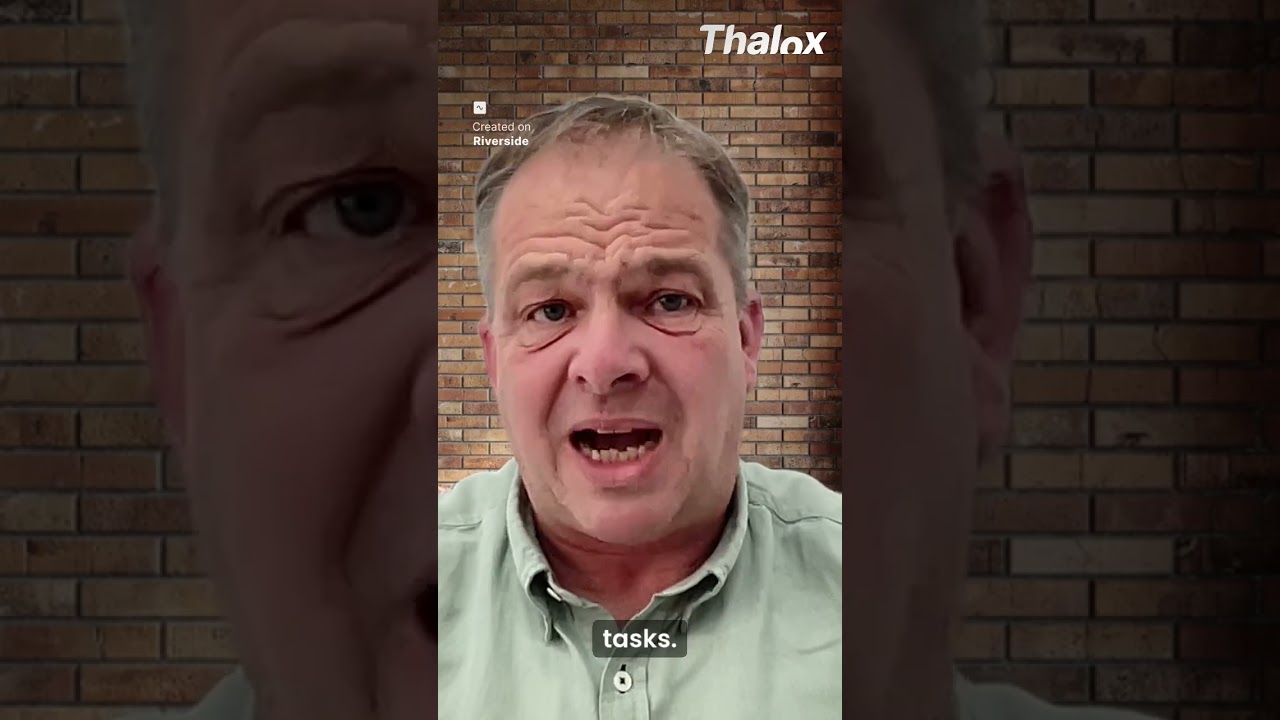 HubSpot App - Scan & manage business cards  