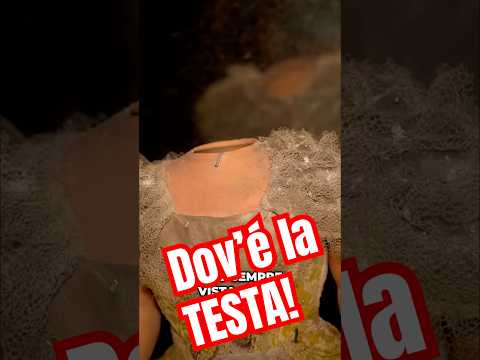 PERCHÉ QUELLA FOTO ERA ACCANTO A QUESTA BAMBOLA?