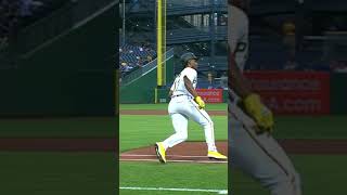 How Did The Baserunner Completely Missed The Base?