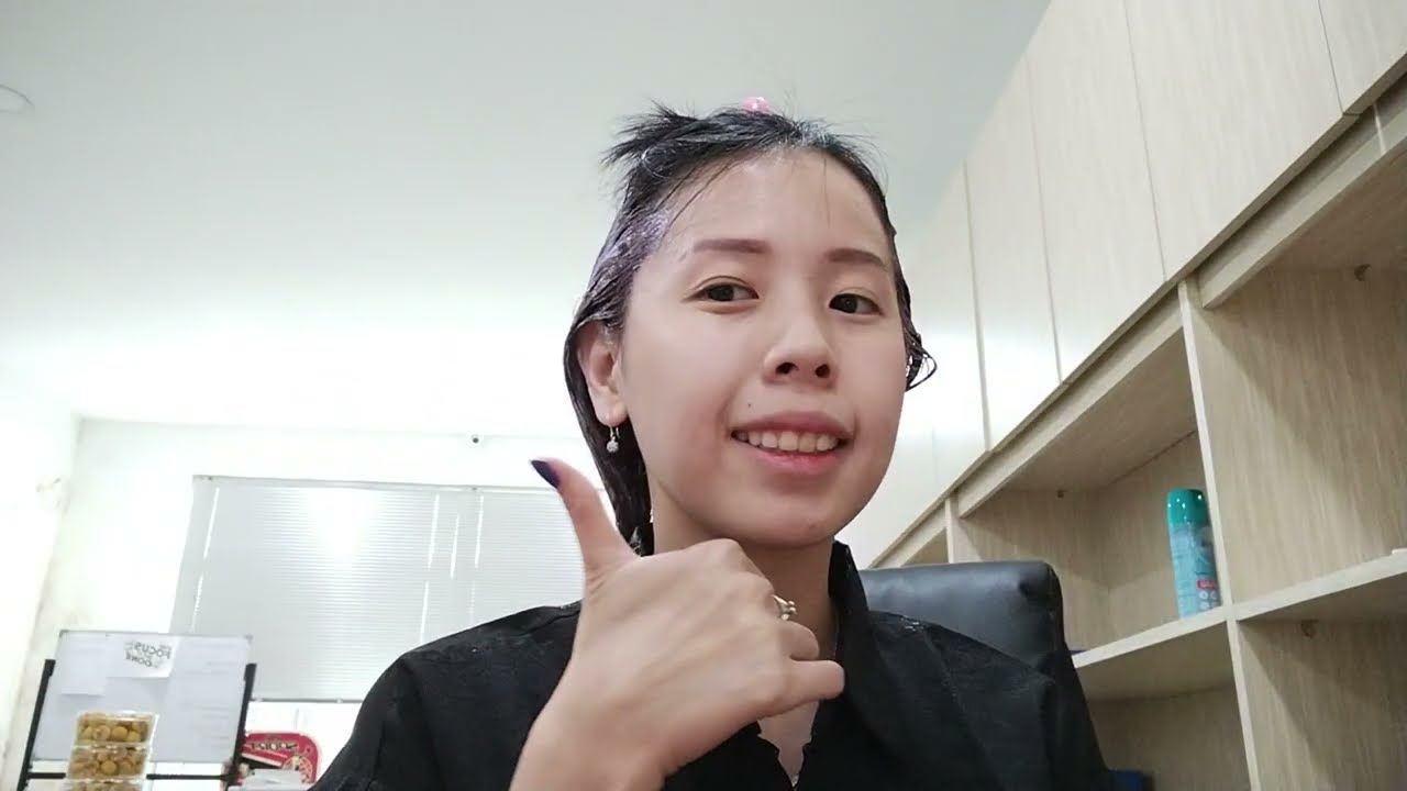 Cara Cat Rambut sendiri di rumah Pakai Conditioner Violet tapi jadi