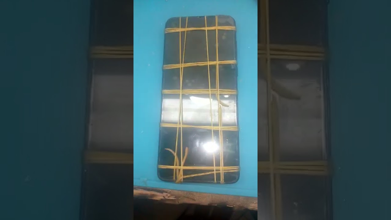 colocação de tela moto one visio