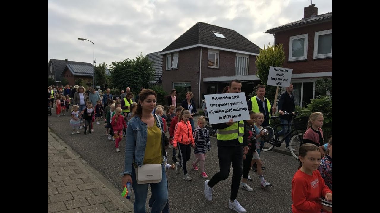 Basisschool Hogenkamp in protestmars naar stadhuis Doetinchem