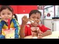 Mukbang ice cream coklat dan ice cream mangga di mixue 
