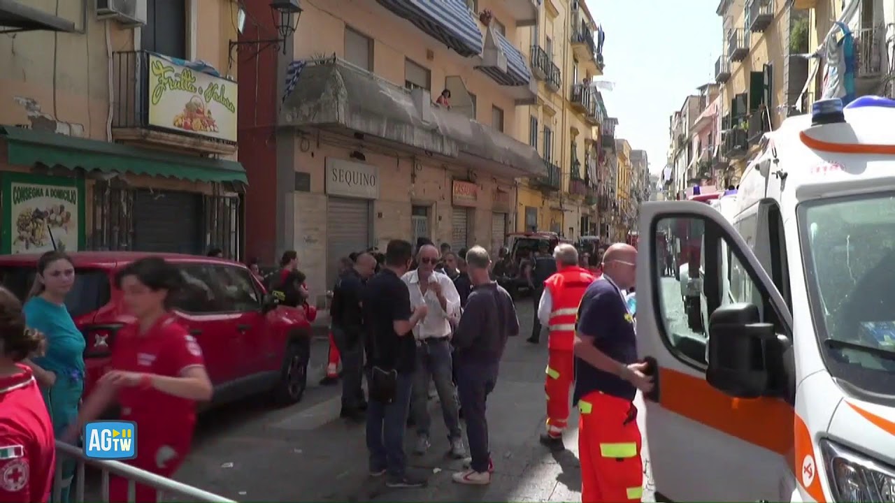 Crollo palazzina a Torre del Greco (NA), si temono vittime
