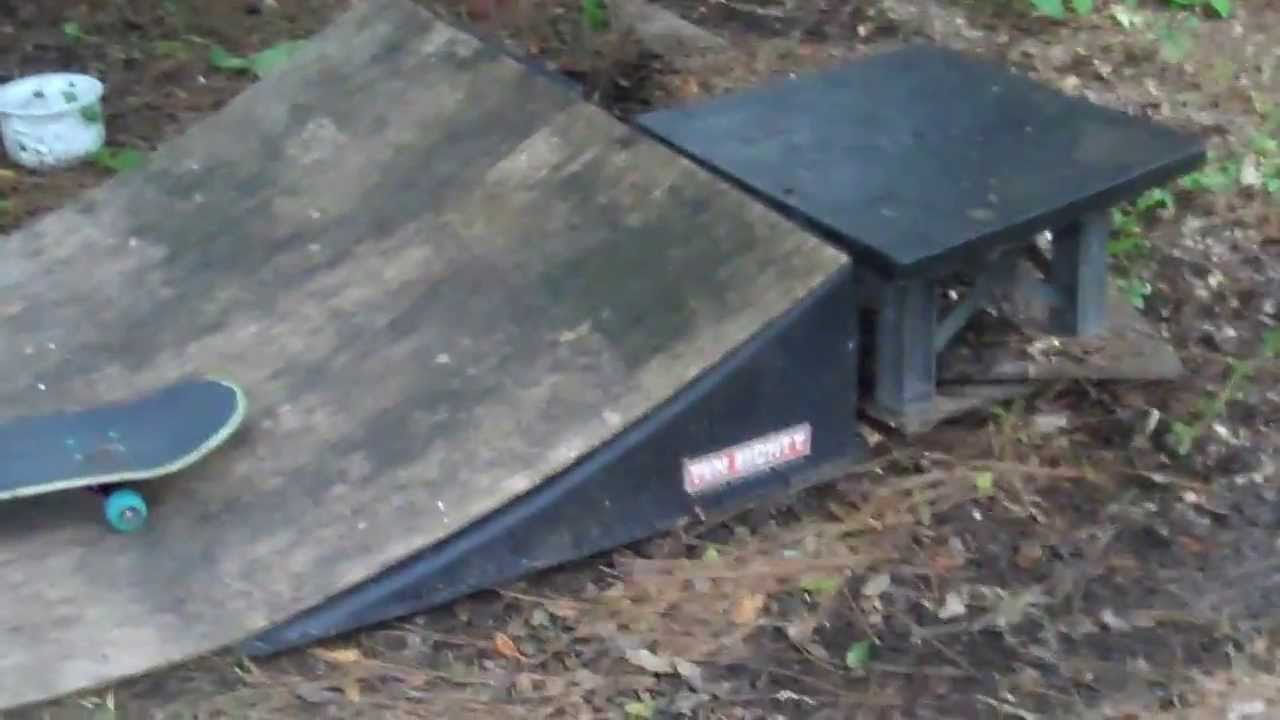 2.5 ft mini ramp - botkoti
