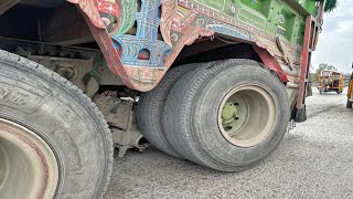 Emergency Roadside Repairs Of Trucks With Broken Suspension 3 Videos in one Frame