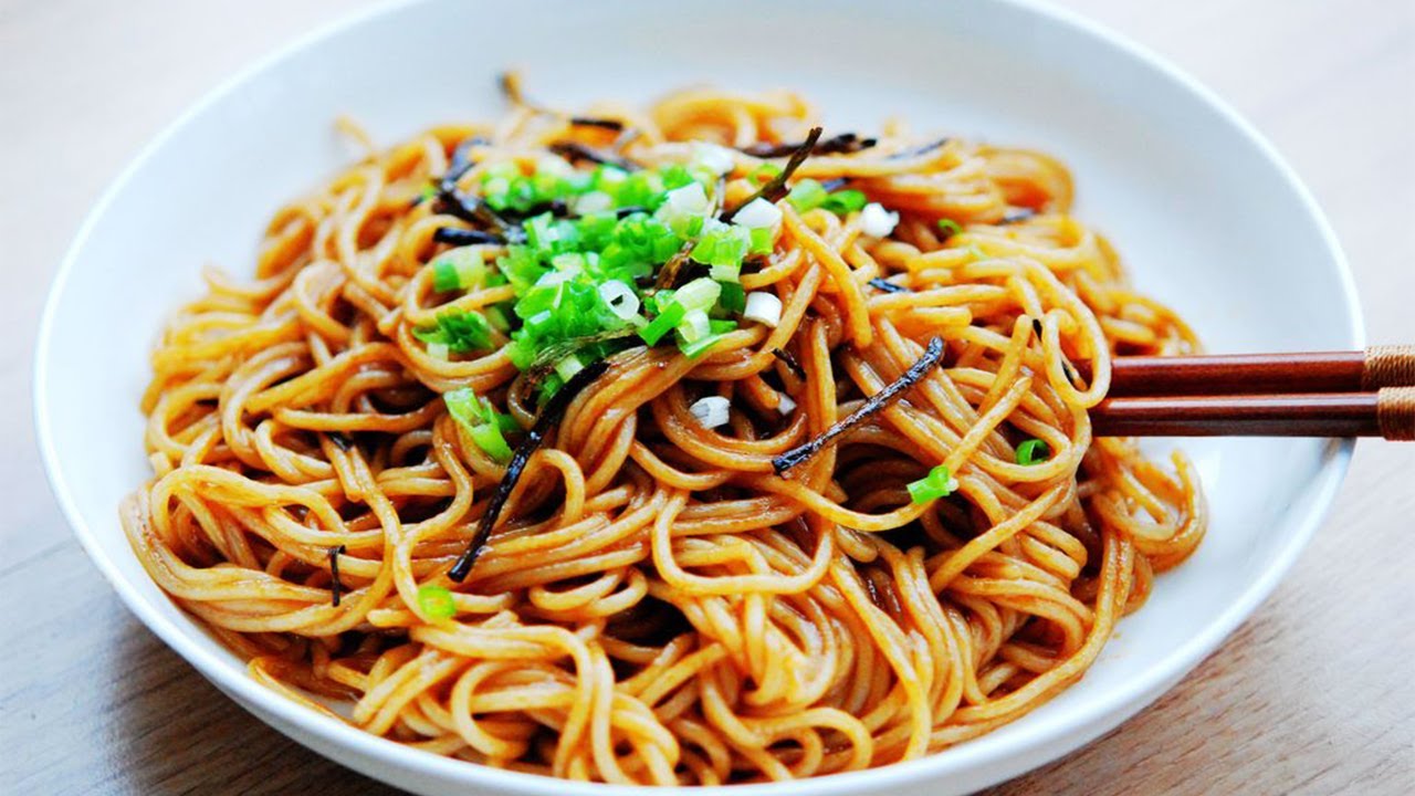 EASIEST Noodle Dish SCALLION NOODLES! 20 min Chinese Noodle Dish Recipe