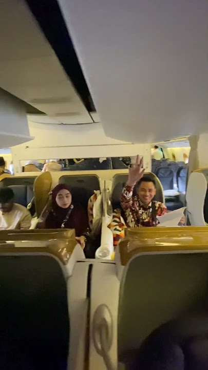 PESAWAT SAUDI ARABIA BISNIS CLASS