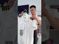 Hồng Hài Nhi với áo sơ mi cơ trưởng