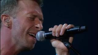 Chris Martins Tribute to George Michael A Different Corner at the 2017 Brit Awards   Feb 22, 2017