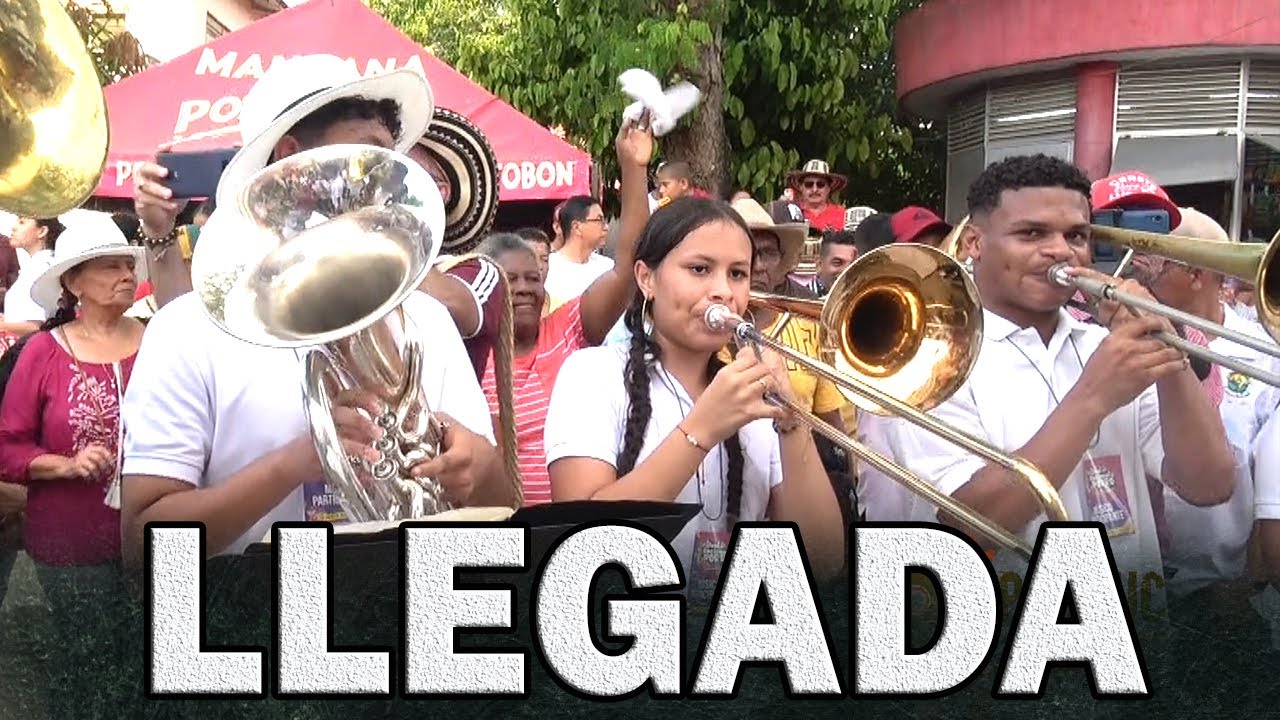 llegada de las bandas - Festival Nacional del Porro 2023 - San Pelayo Córdoba - Colombia.