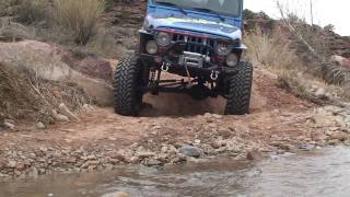 Moab Day 3, Creek Drive Over