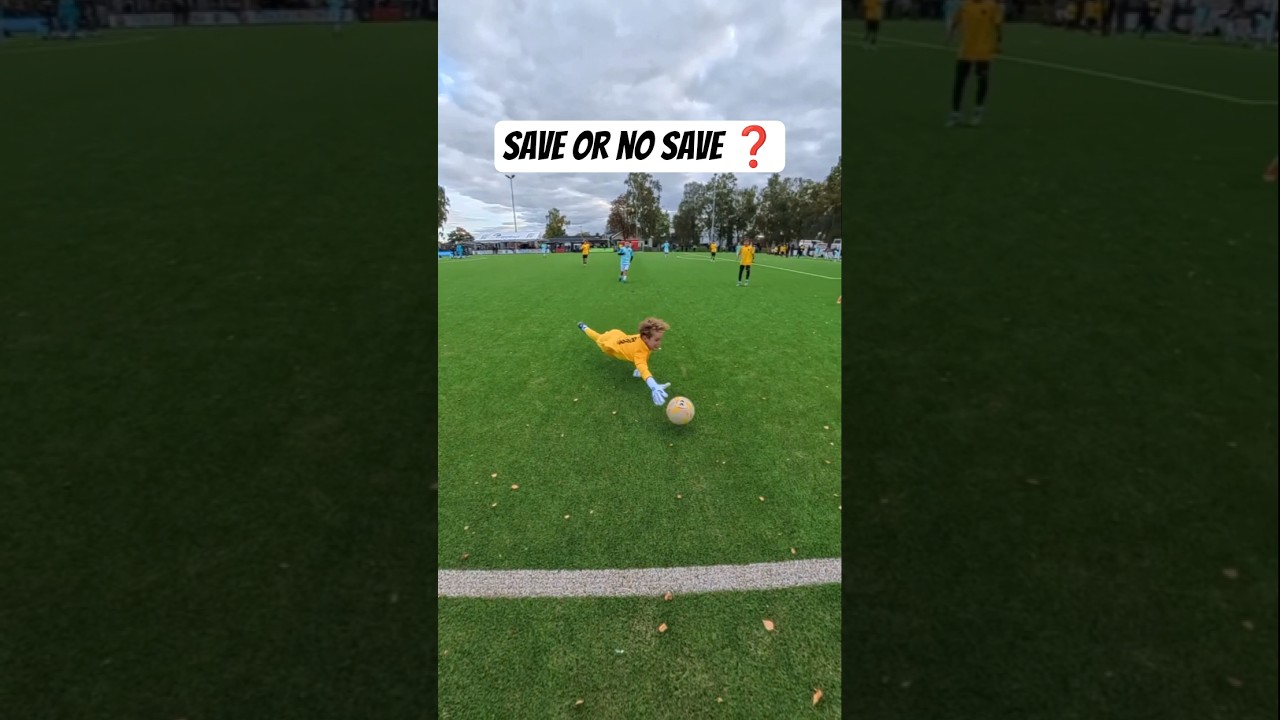 save or no save ❓️ #gripmode #goalkeeper
