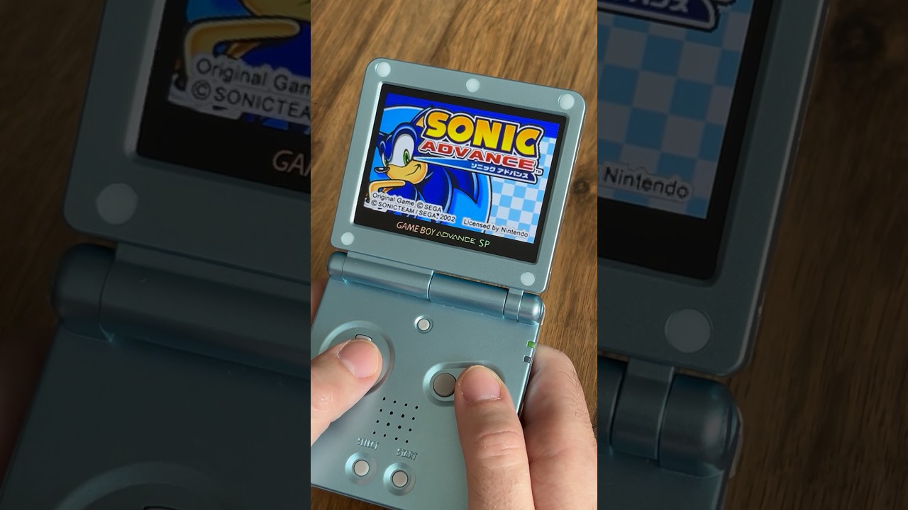 Sonic the Hedgehog on Gameboy Color GBC #gameboy #nintendo #gameboycolor  #gameboyadvance #sonic 