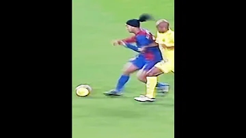 Ronaldinho was just different 🇧🇷 #football #footballedits #ronaldinho #ronaldoskills #blowup #viral