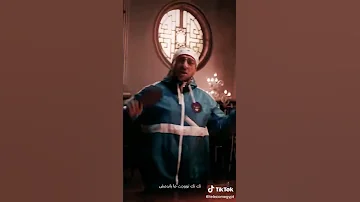 عندي معاد طيارة نفس طويل بلعب على الصفارة 