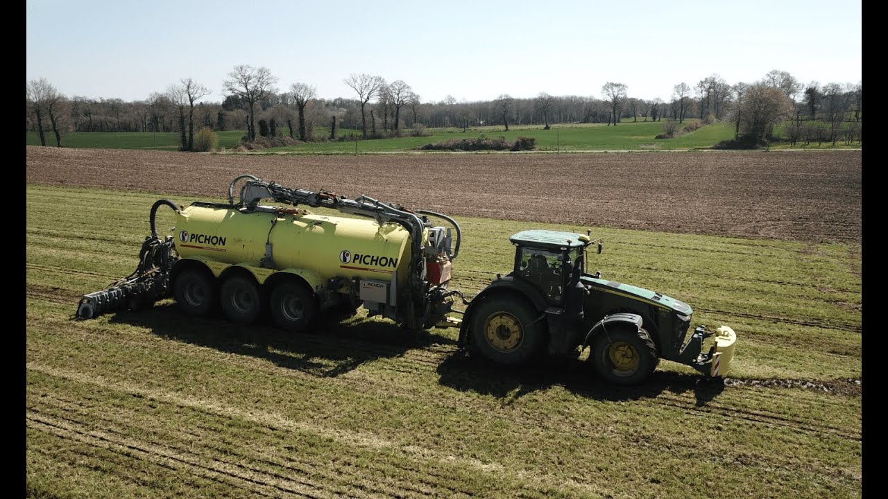 ETA Louvet en action à l'épandage de lisier avec un 8370r et une Pichon 3 essieux😍😱!