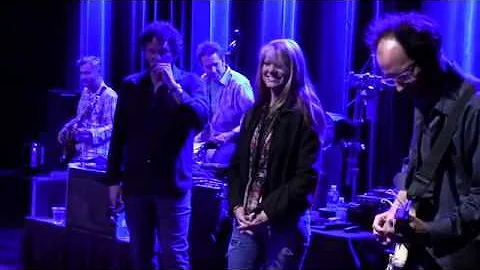 Willie Nelson   Family featuring Paula Nelson  Hav...