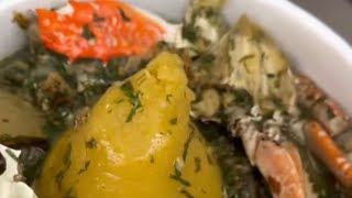 Le Kelen Kelen feuilles De Gombo Au Crabe Poisson Bar Peau De Buf Poisson Fum 