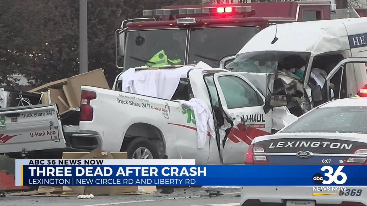 Three people killed in New Circle Road crash - YouTube