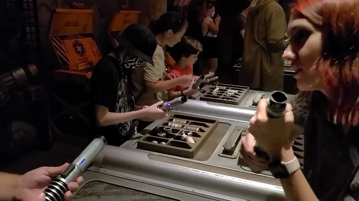 Savi"s workshop custom build lightsaber