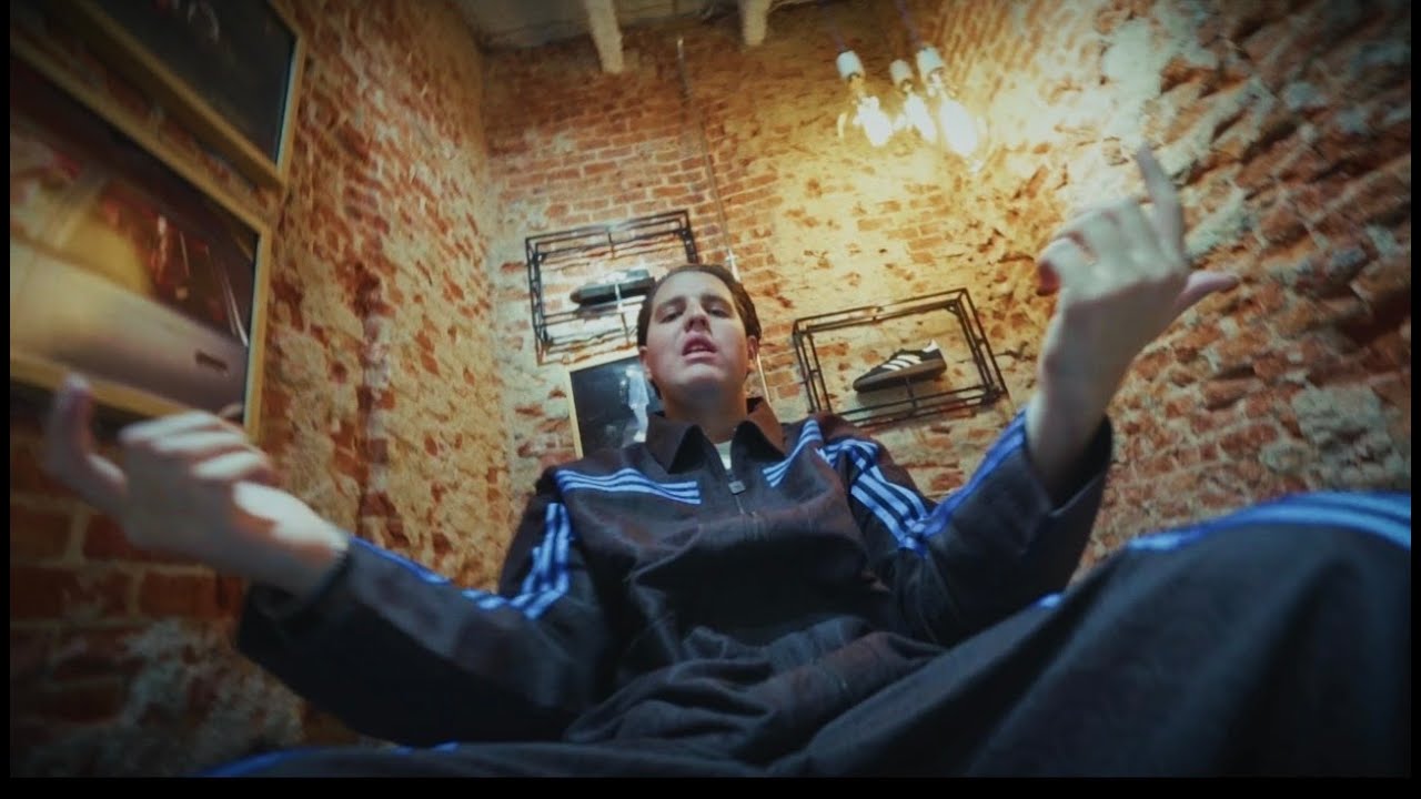 Watch KESS - ADIDAS 👟 (film by @cucunshots) | JUGADOR FRANQUICIA 💿 on YouTube Watch KESS - ADIDAS 👟 (film by @cucunshots) | JUGADOR FRANQUICIA 💿 on YouTube