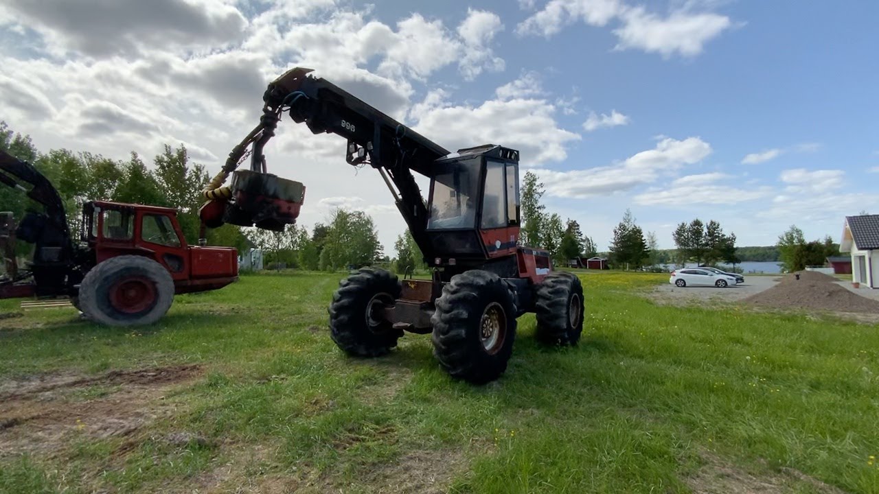 Köp Gallringsskördare Valmet 901 på Klaravik