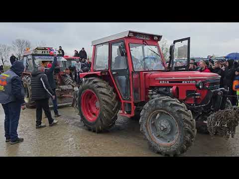Zetor 7745 vs