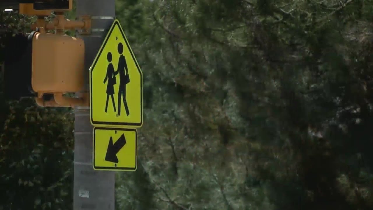 Parent upset by Aurora Public Schools bus issues