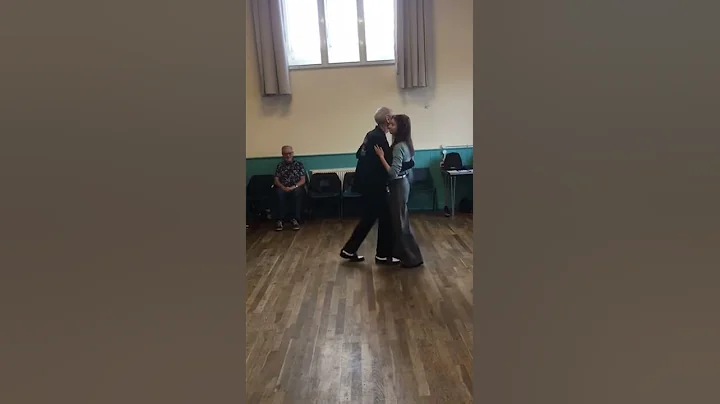 Balboa Beginners Class Demo with Jim & Sarah