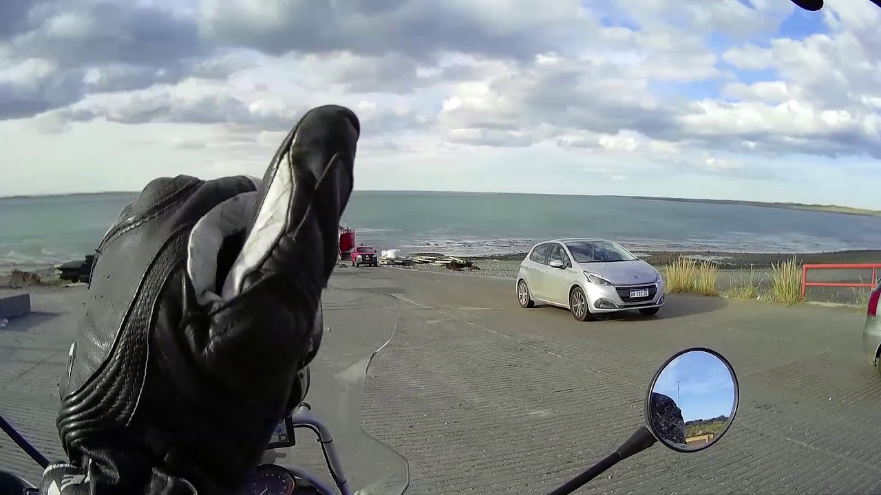 Waiting on Ferry from Cruce Bahía Azul, TDF to Faro Punta Delgada