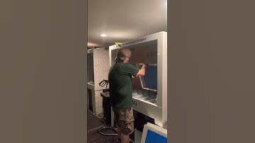 Burn & Develop Screens #printlife #screenprinter #customapparel #screenprintshirts #screenprinting