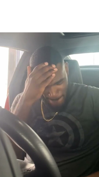 Mentahan / Template Tertawa Tapi Terluka