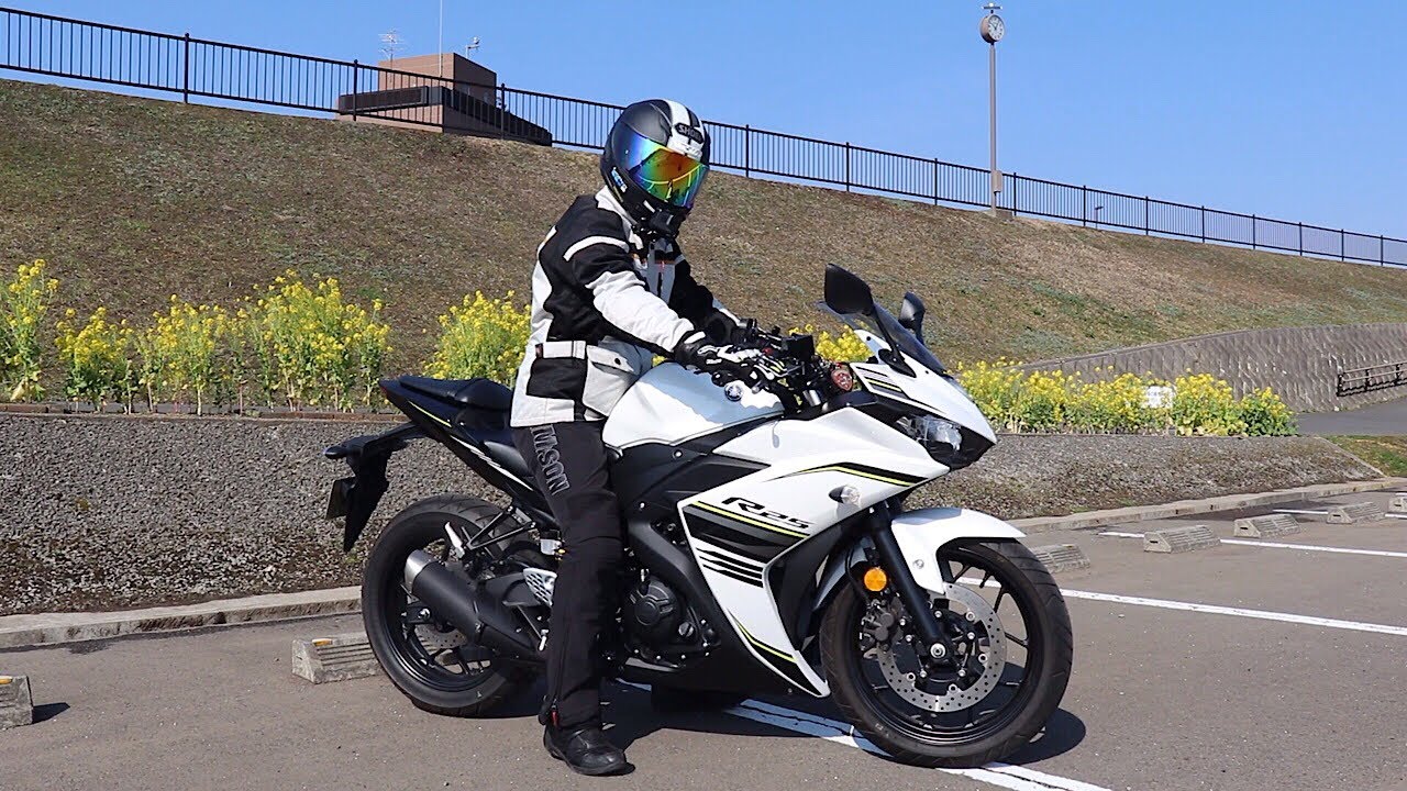 ヤマハ Yzf R25 身長170cmの足つき バイクの足つき Com ヤマハ Yzf R25 身長170cmの足つき バイクの足つき Com