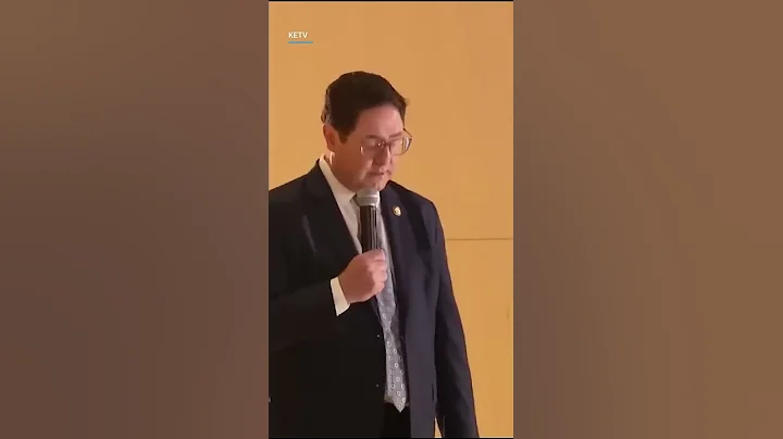 Nebraska congressman booed over Trump spending cuts: ‘Tax the rich!’