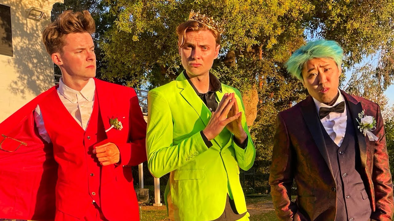 WHO WORE IT BEST? Team RAR Goes to PROM  