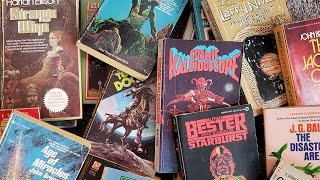 I Found Someone's Huge Vintage Sci-Fi Paperback Collection At A Thrift Store