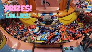 Winning LOTS of Prizes & Lollies!! Candy Pusher JACKPOT!! Big Sweet Land Arcade Game screenshot 5