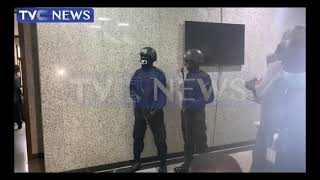 Nnamdi Kanu Was Smuggled Out of Court Hooded In Black by DSS Through Exit Used by Judges