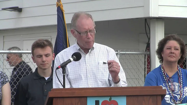 Paul Esser Rally for public Schools